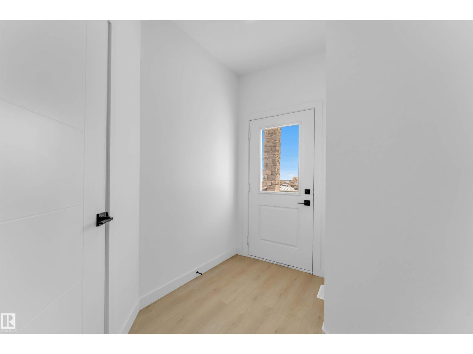 3917 36 St, Beaumont, Alberta  T4X 2Y3 - Photo 4 - E4470041