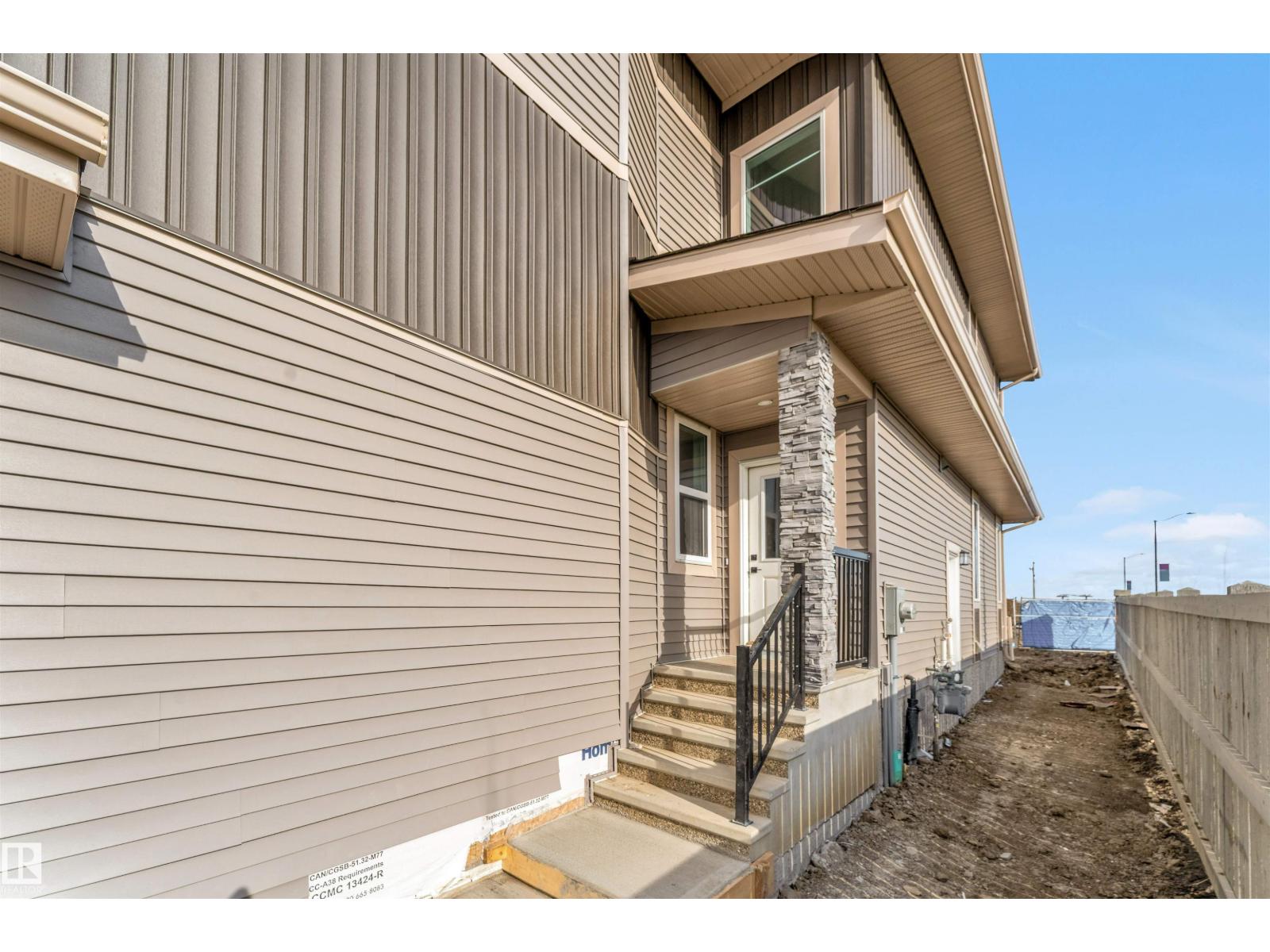 3917 36 St, Beaumont, Alberta  T4X 2Y3 - Photo 3 - E4470041