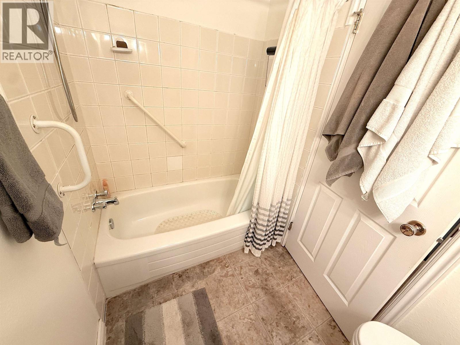 594 E 4TH AVENUE Prince Rupert Photo 29