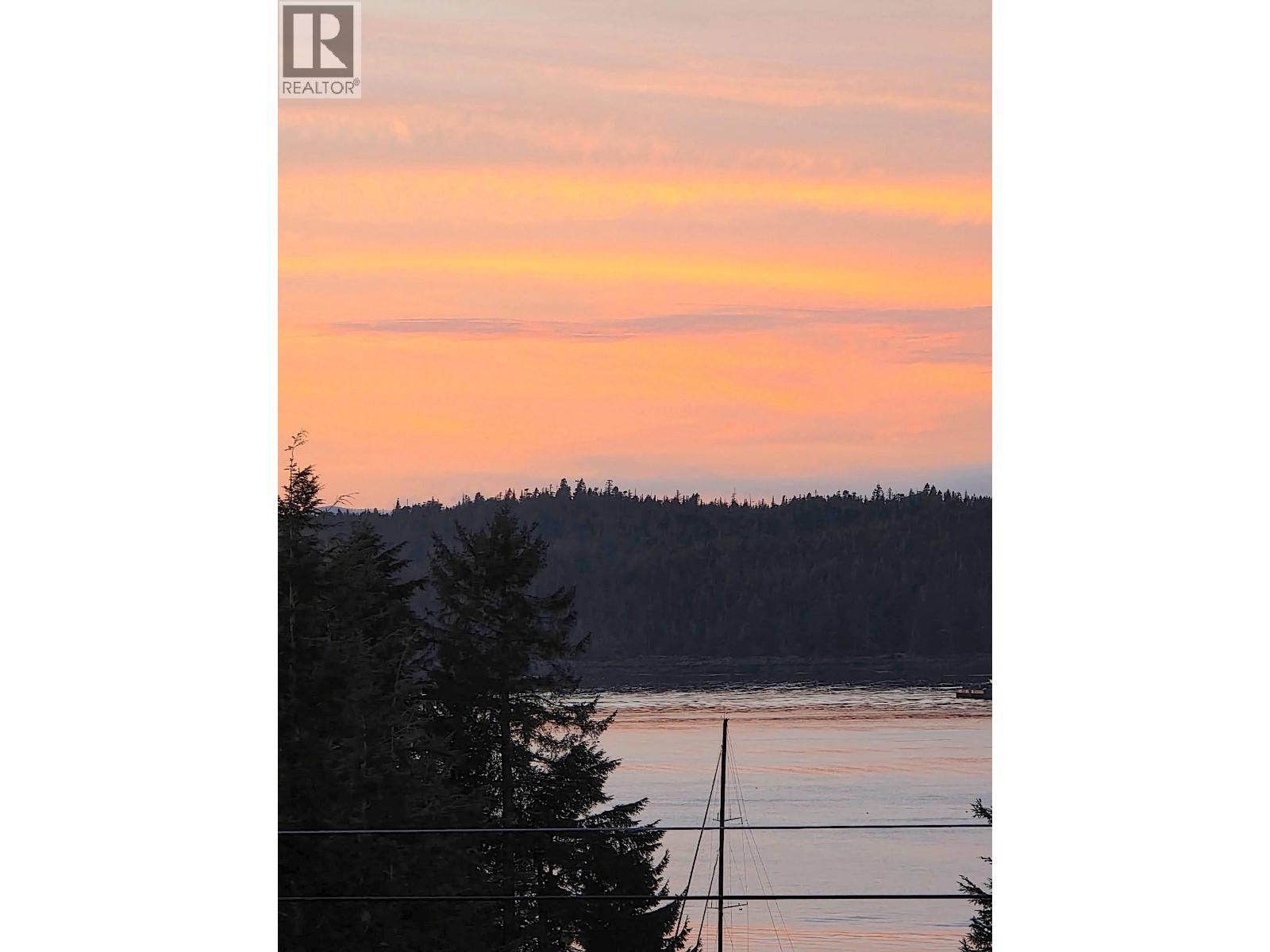 594 E 4TH AVENUE Prince Rupert Photo 34