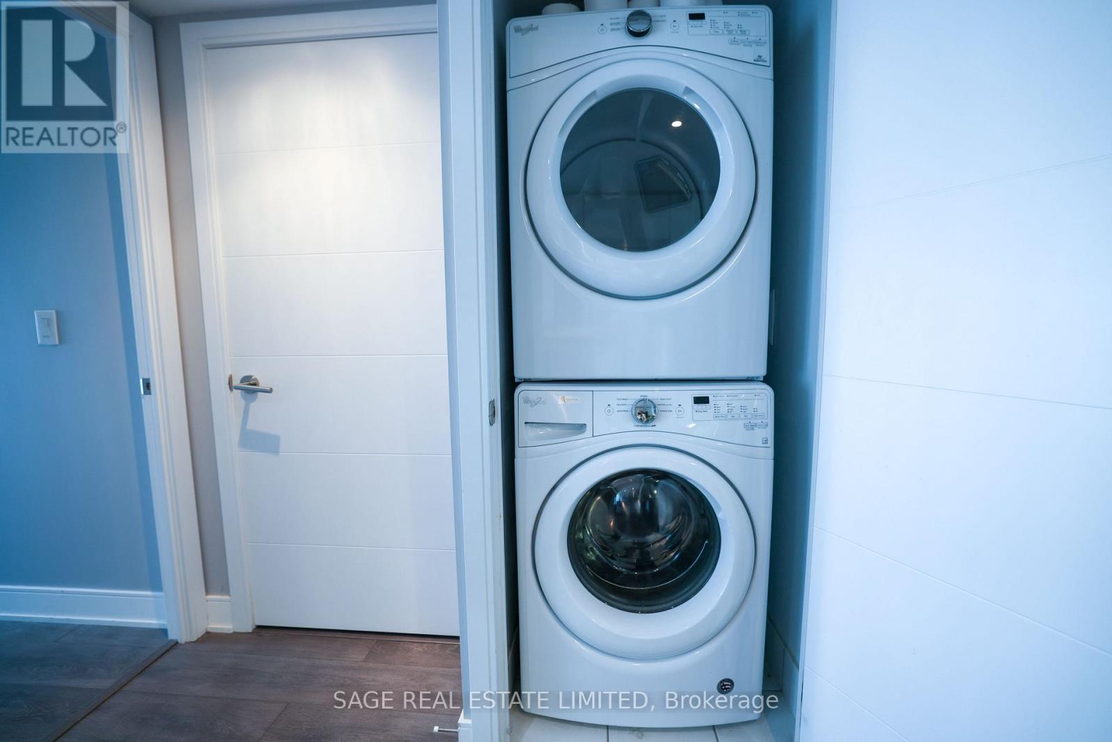 1702 - 525 Adelaide Street W, Toronto, Ontario  M5V 0N7 - Photo 15 - C12701838