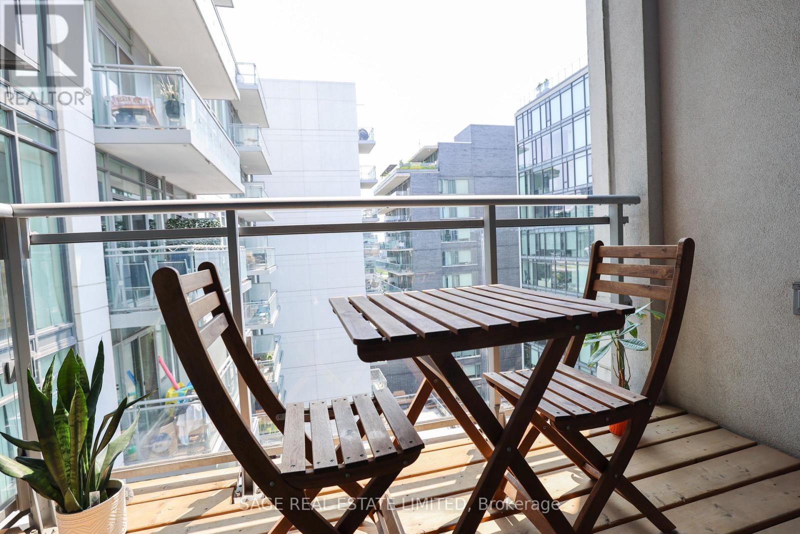 1702 - 525 Adelaide Street W, Toronto, Ontario  M5V 0N7 - Photo 16 - C12701838