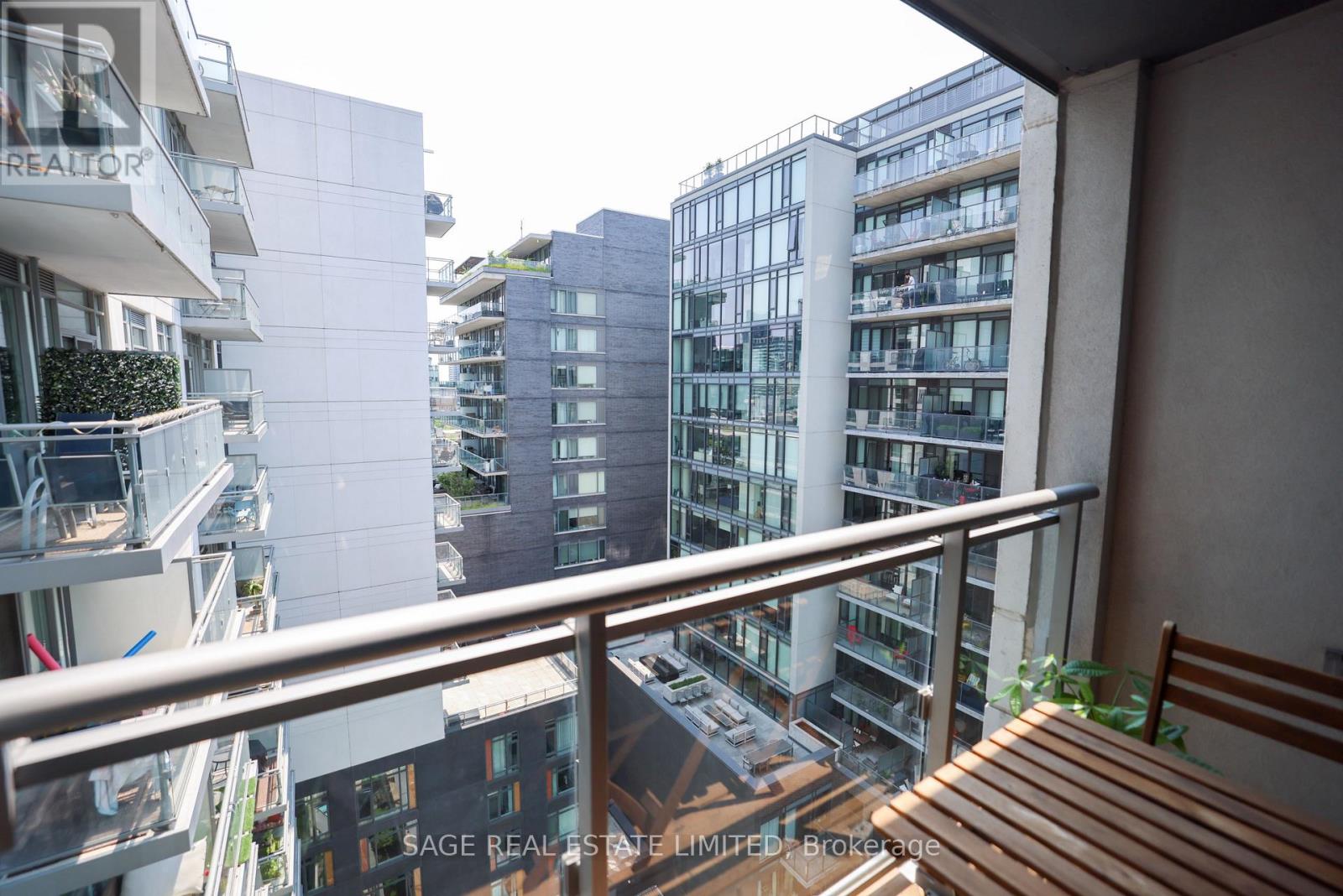 1702 - 525 Adelaide Street W, Toronto, Ontario  M5V 0N7 - Photo 17 - C12701838