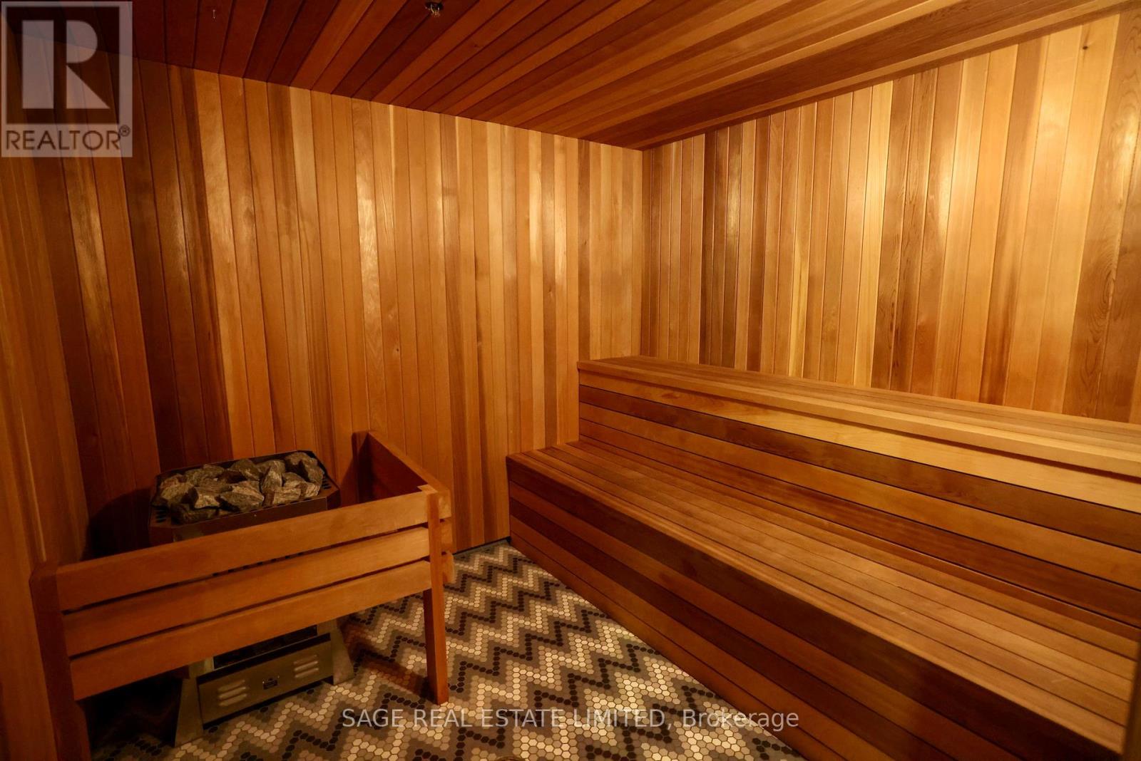 1702 - 525 Adelaide Street W, Toronto, Ontario  M5V 0N7 - Photo 24 - C12701838