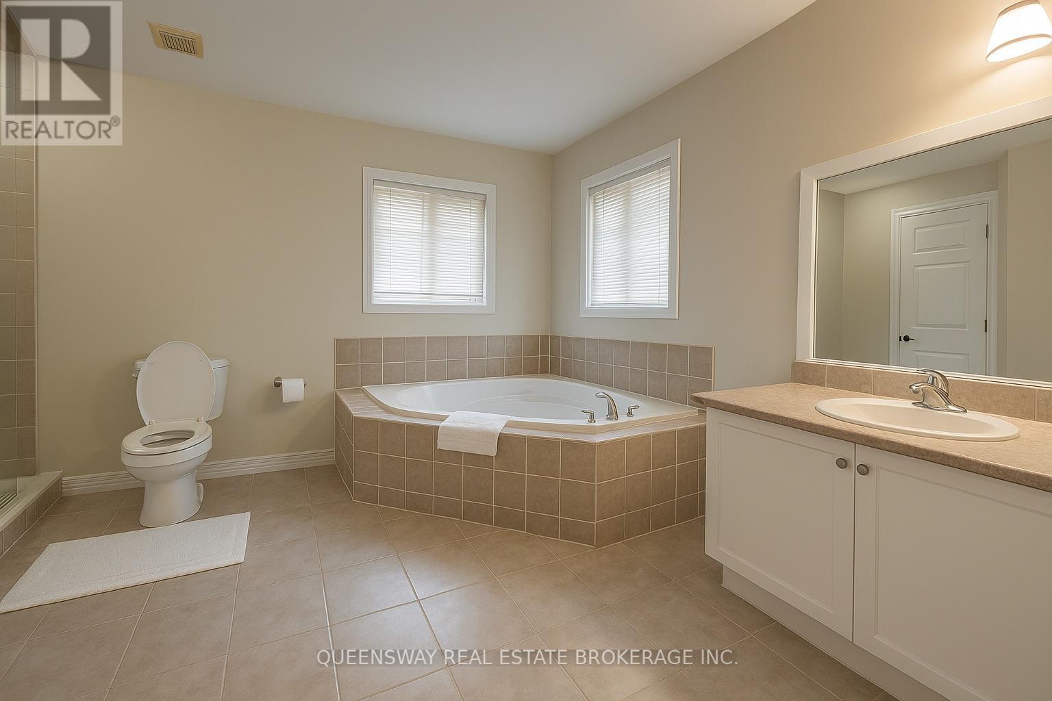 23 Robert Attersley Drive E, Whitby, Ontario  L1R 3E3 - Photo 10 - E12701816