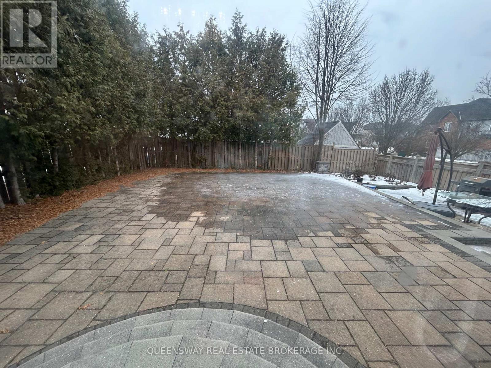 23 Robert Attersley Drive E, Whitby, Ontario  L1R 3E3 - Photo 16 - E12701816