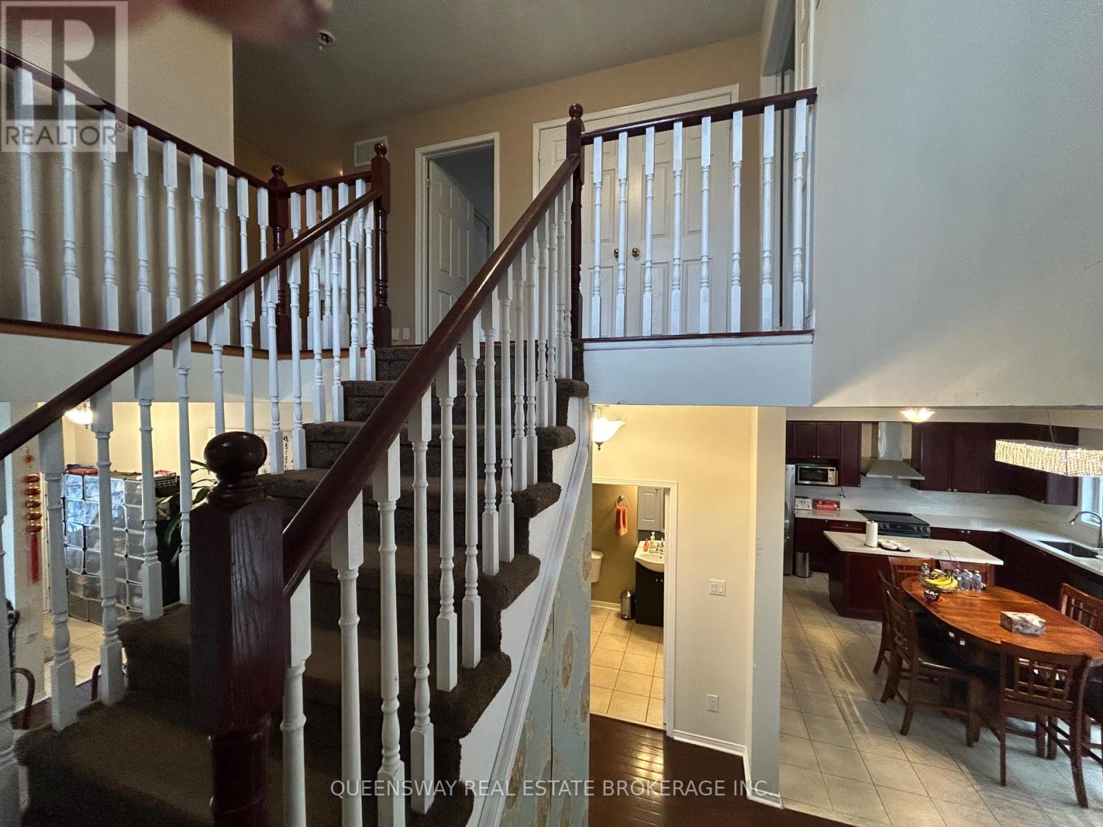 23 Robert Attersley Drive E, Whitby, Ontario  L1R 3E3 - Photo 8 - E12701816