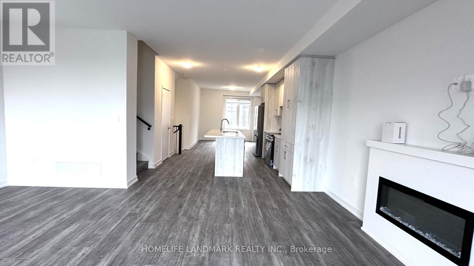 45 Peace Lane, Richmond Hill, Ontario  L4B 0J4 - Photo 3 - N12701820