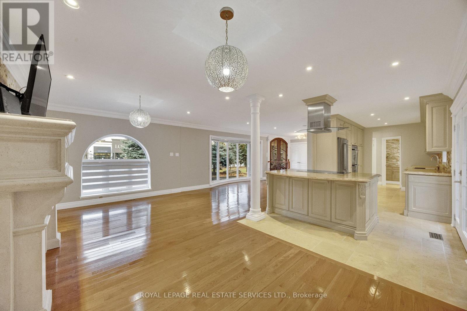 308 Third Line, Oakville, Ontario  L6L 4A4 - Photo 14 - W12701822