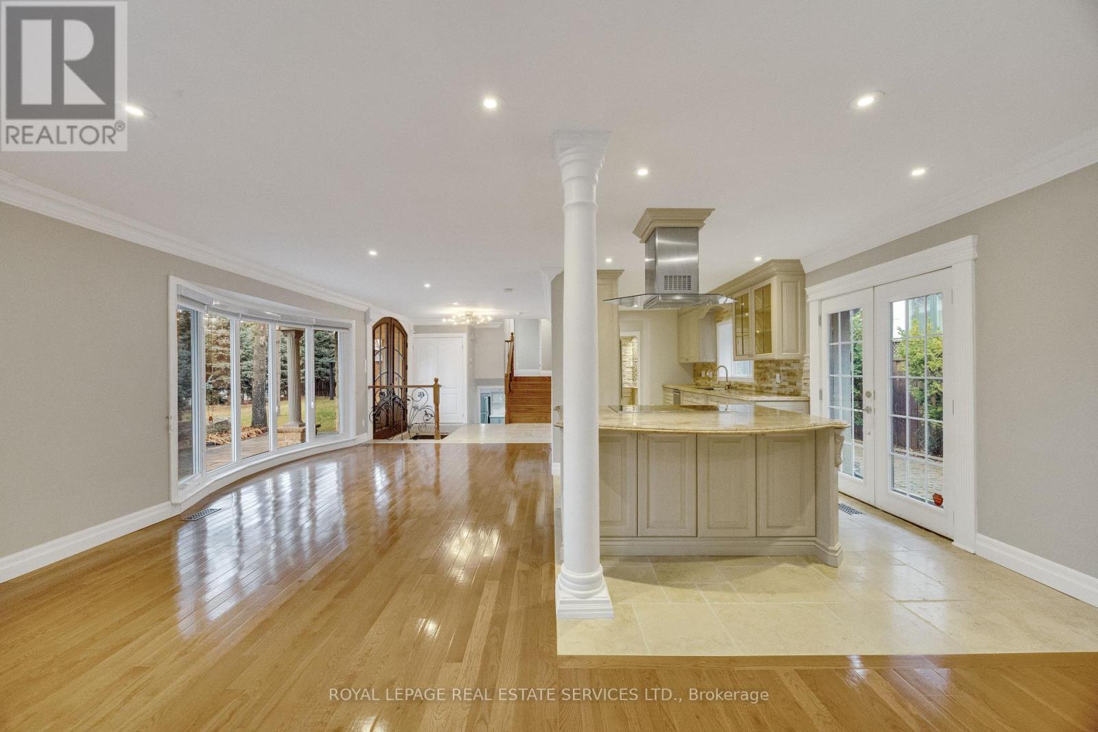 308 Third Line, Oakville, Ontario  L6L 4A4 - Photo 16 - W12701822