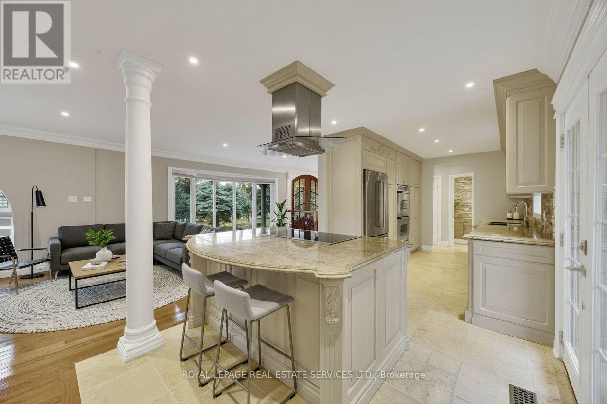 308 Third Line, Oakville, Ontario  L6L 4A4 - Photo 8 - W12701822