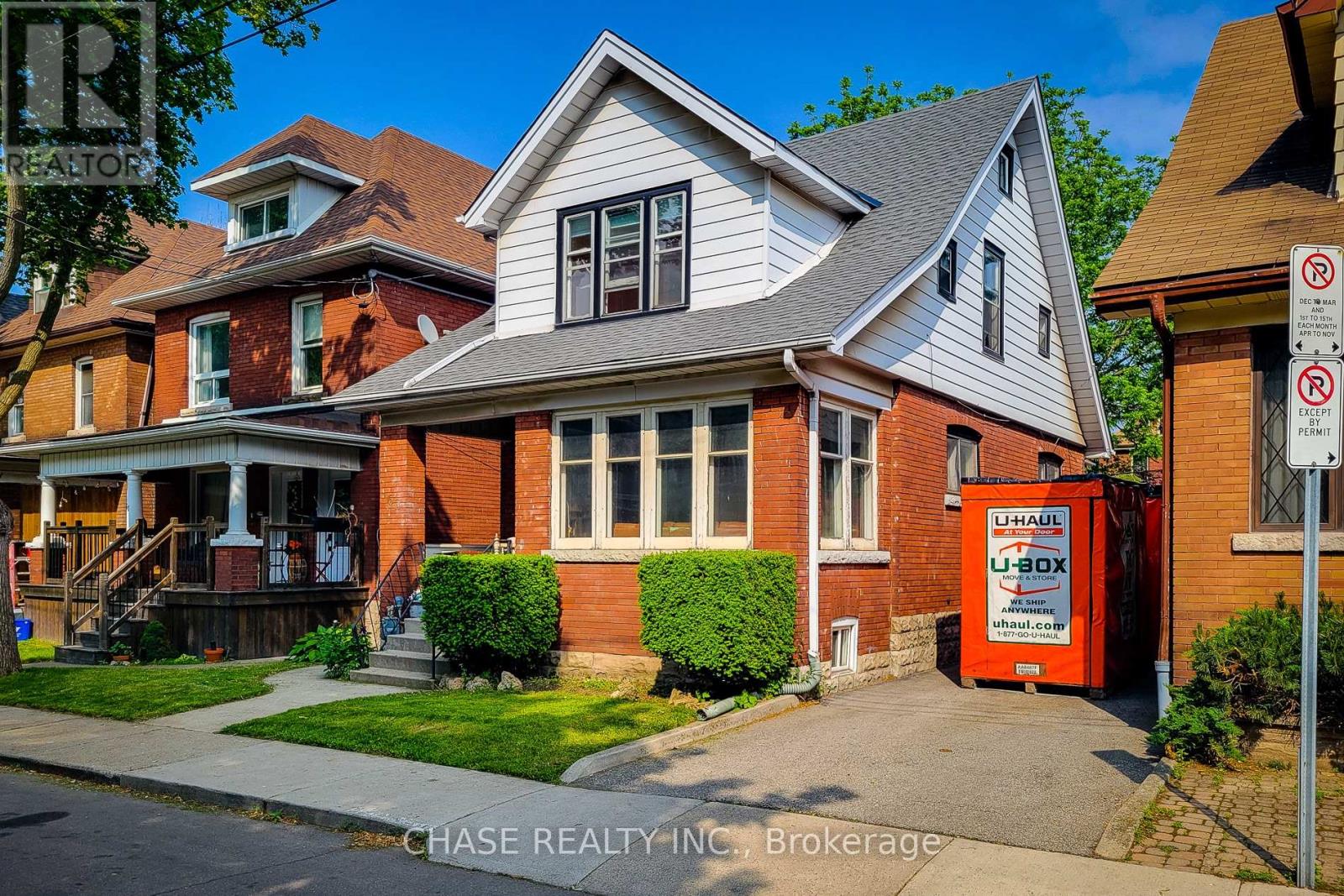 63 Carrick Avenue, Hamilton, Ontario  L8M 2W4 - Photo 3 - X12701806