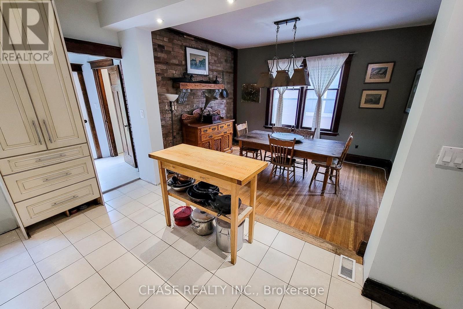 63 Carrick Avenue, Hamilton, Ontario  L8M 2W4 - Photo 30 - X12701806