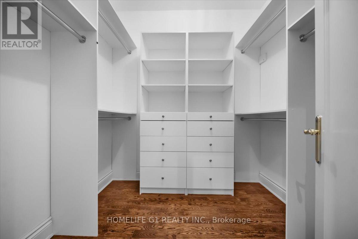 210 St Leonards Avenue, Toronto, Ontario  M4N 1K7 - Photo 23 - C12677944