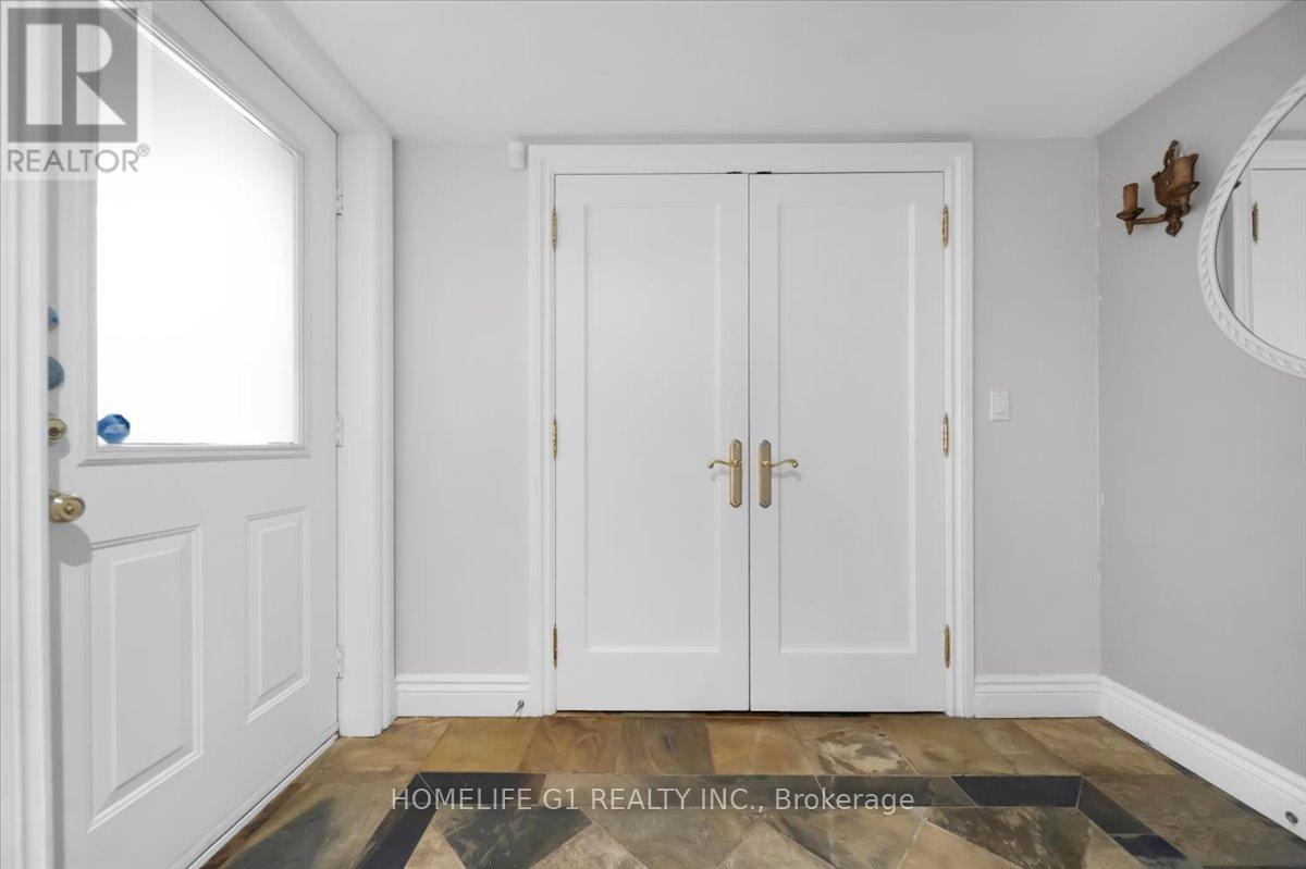 210 St Leonards Avenue, Toronto, Ontario  M4N 1K7 - Photo 37 - C12677944