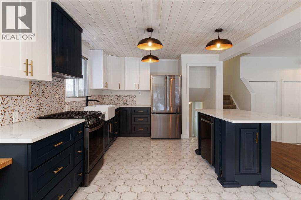 256 Queen Tamara Way Se, Calgary, Alberta  T2J 4E7 - Photo 16 - A2278377