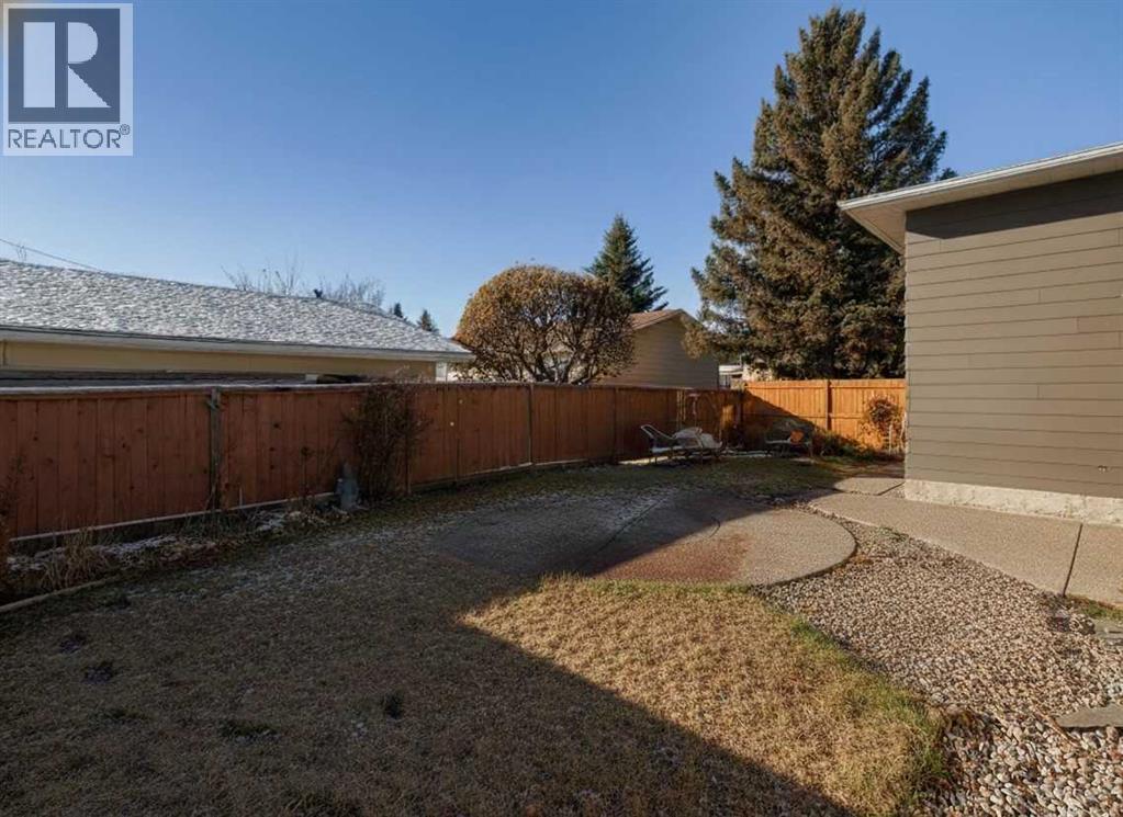 256 Queen Tamara Way Se, Calgary, Alberta  T2J 4E7 - Photo 41 - A2278377