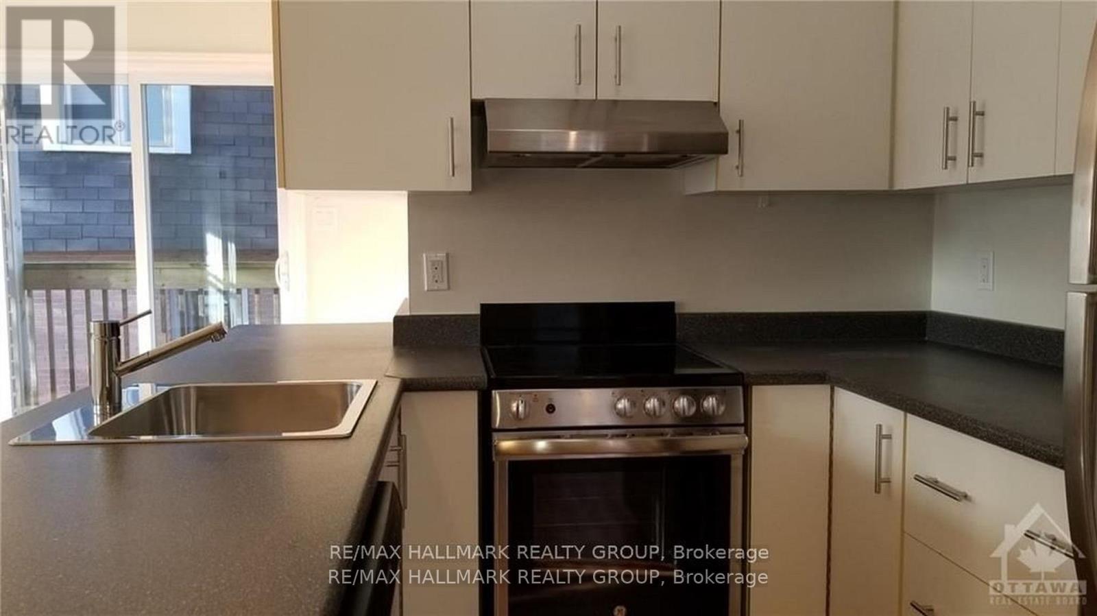 4 - 346 Winona Avenue, Ottawa, Ontario  K1Z 5H4 - Photo 12 - X12701858