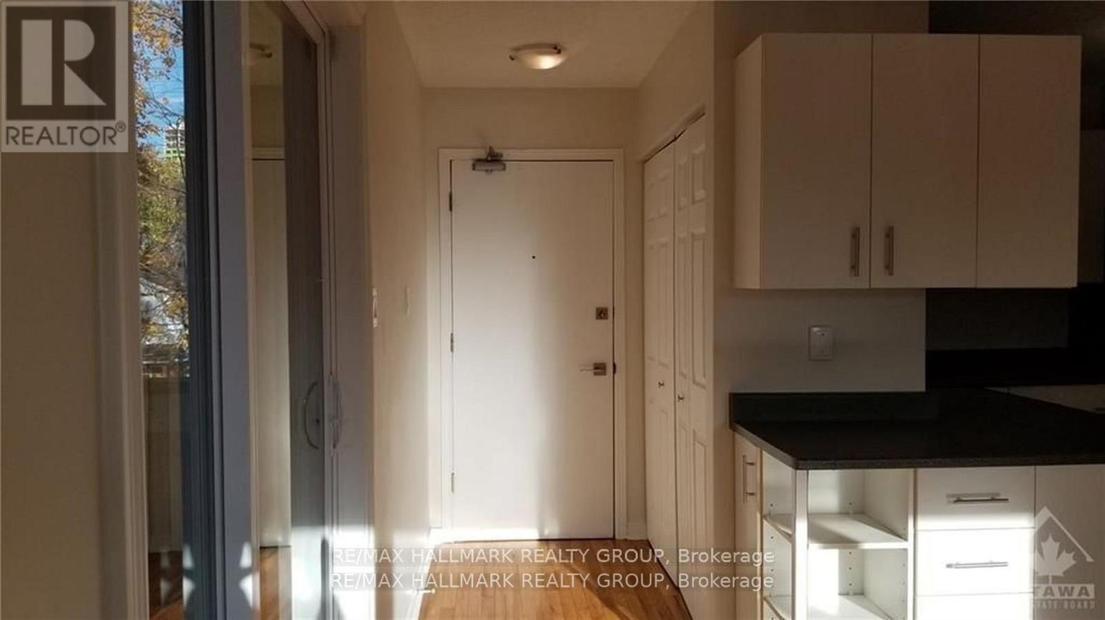 4 - 346 Winona Avenue, Ottawa, Ontario  K1Z 5H4 - Photo 5 - X12701858