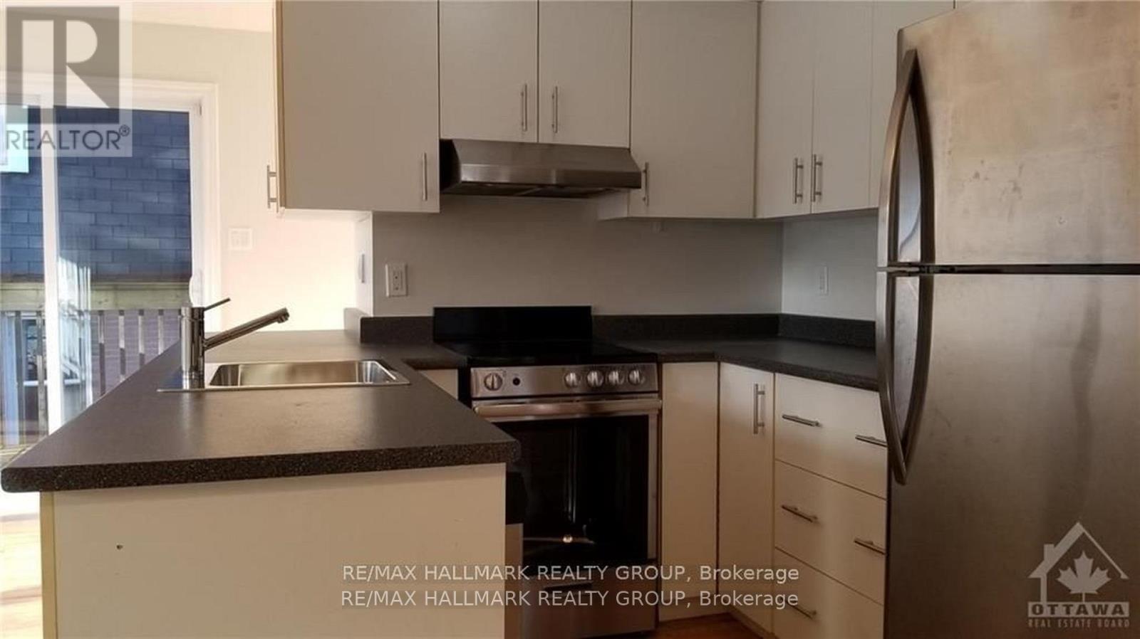 4 - 346 Winona Avenue, Ottawa, Ontario  K1Z 5H4 - Photo 9 - X12701858