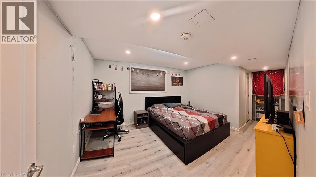 61 Bosworth Crescent, Kitchener, Ontario  N2E 1Y9 - Photo 31 - 40799012