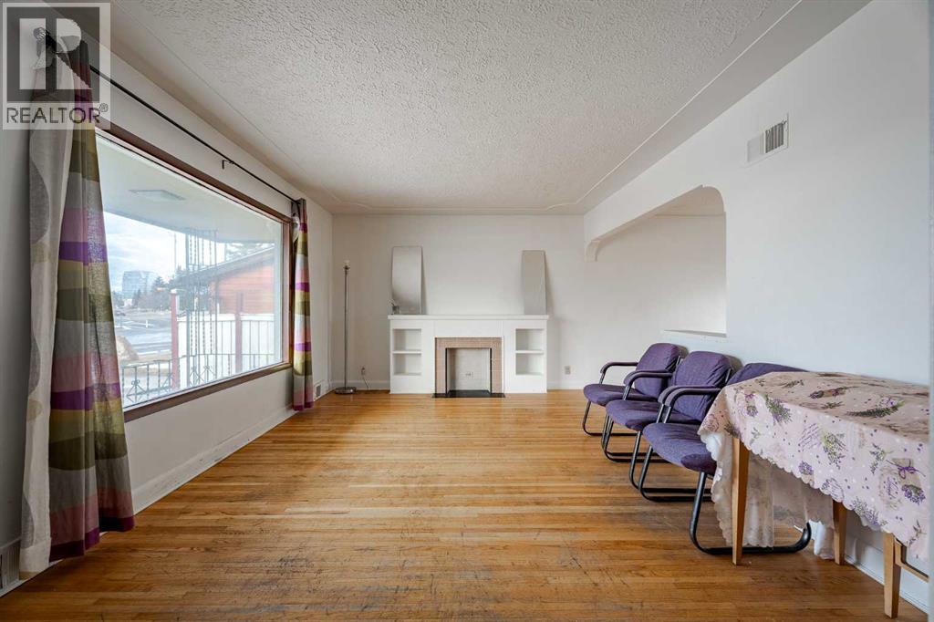 2472 Capitol Hill Crescent Nw, Calgary, Alberta  T2M 2A2 - Photo 7 - A2279283