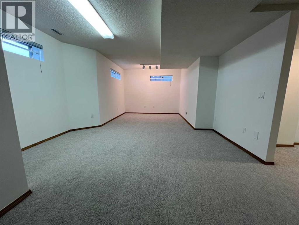 127 Douglasbank Court Se, Calgary, Alberta  T2Z 2C3 - Photo 23 - A2279428