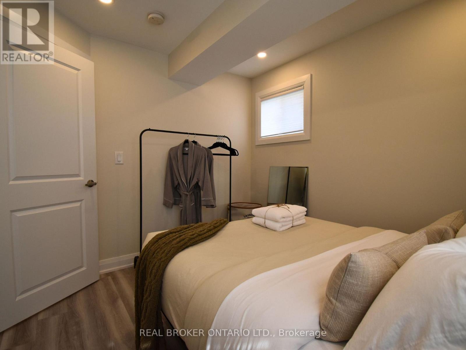 Lower - 1004 Dashwood Court, Pickering, Ontario  L1V 0G7 - Photo 15 - E12701856