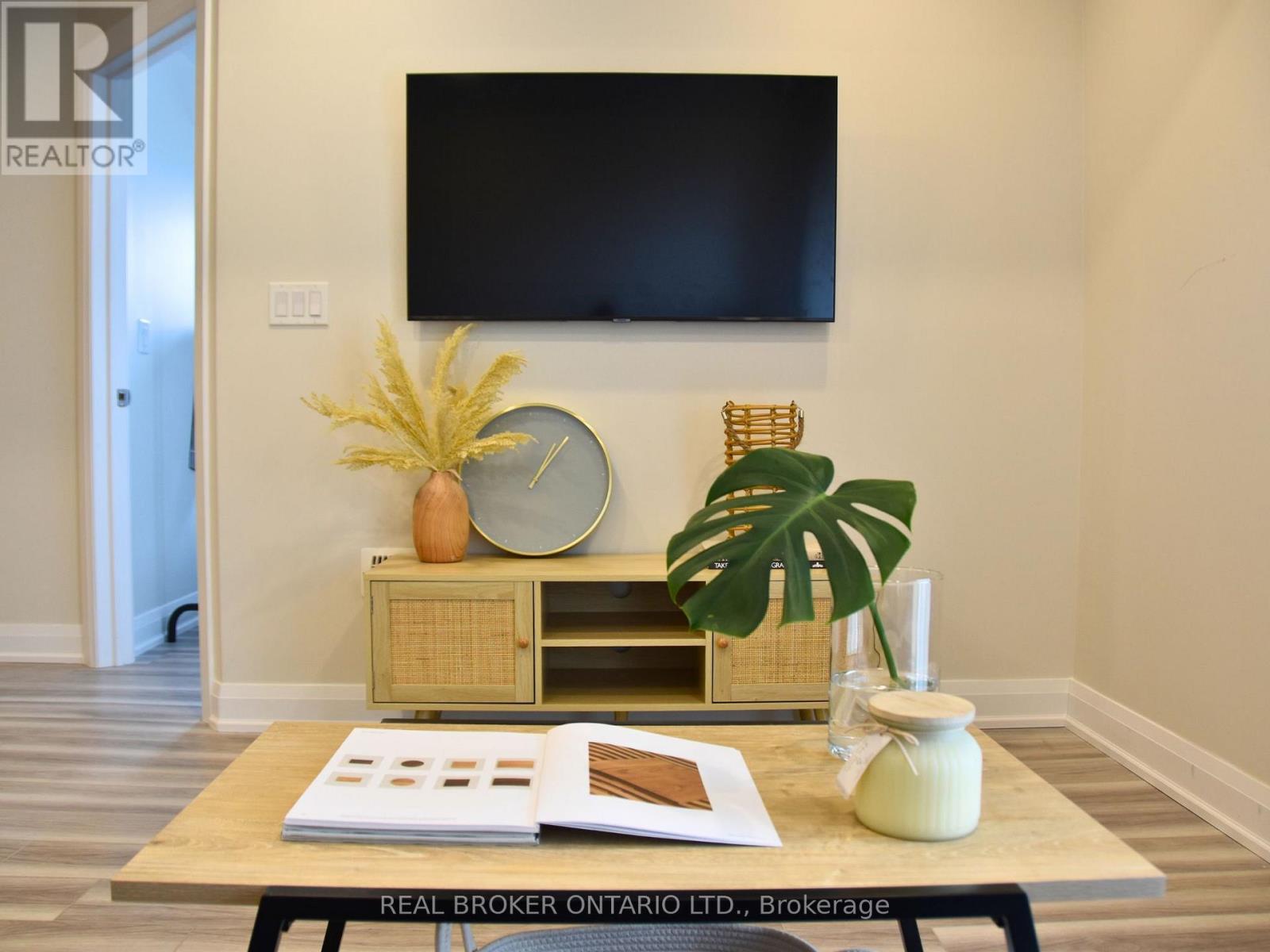 Lower - 1004 Dashwood Court, Pickering, Ontario  L1V 0G7 - Photo 9 - E12701856