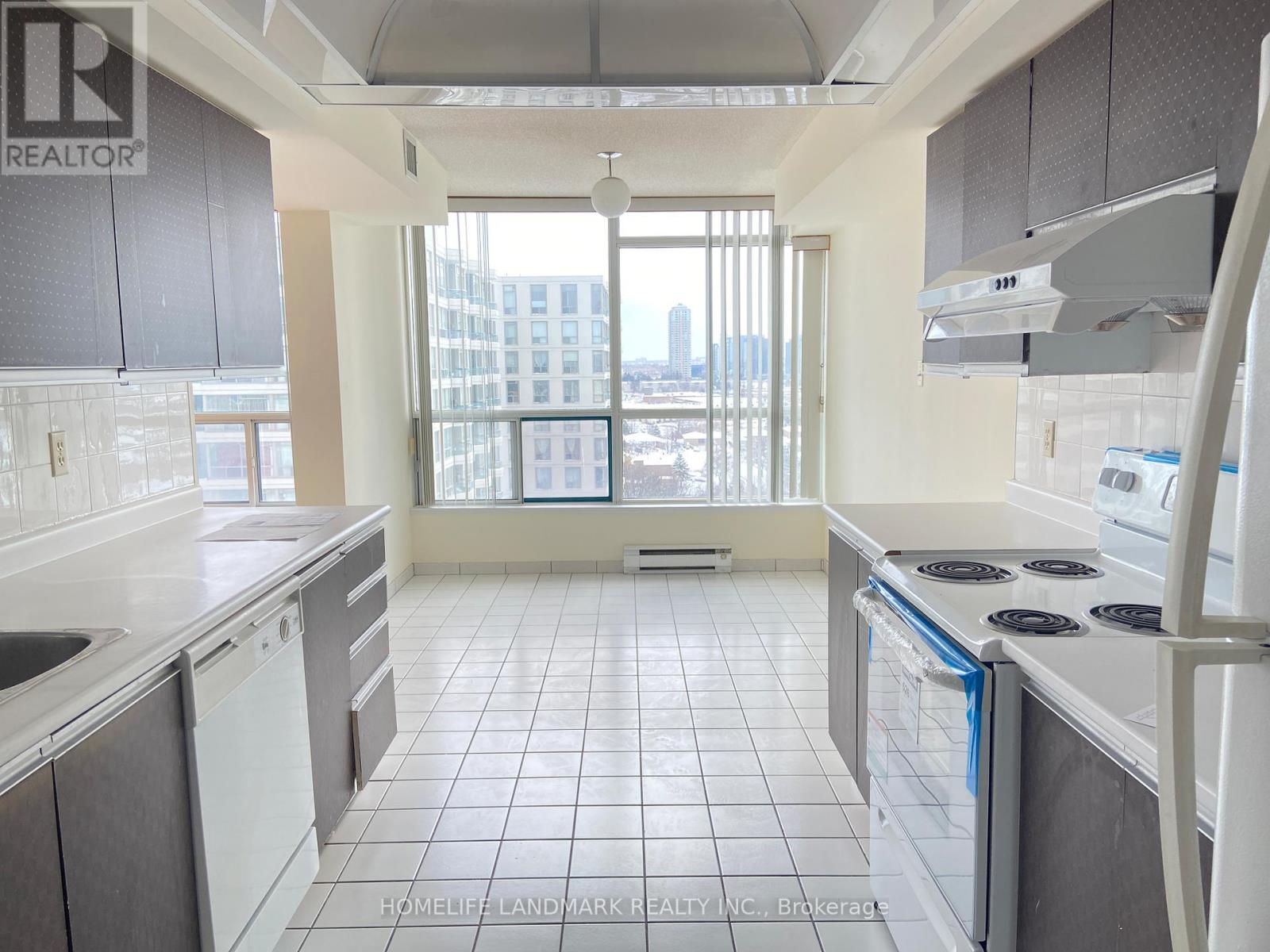 1204 - 4725 Sheppard Avenue E, Toronto, Ontario  M1S 5B2 - Photo 3 - E12652624