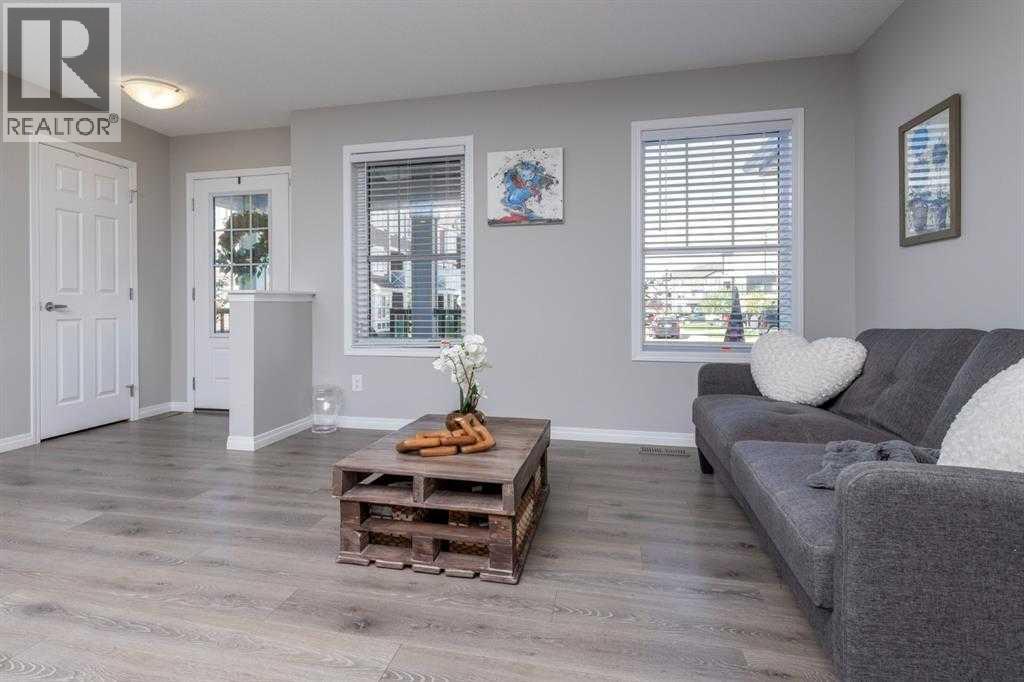 231 Windford Crescent Sw, Airdrie, Alberta  T4B 5E5 - Photo 4 - A2279446