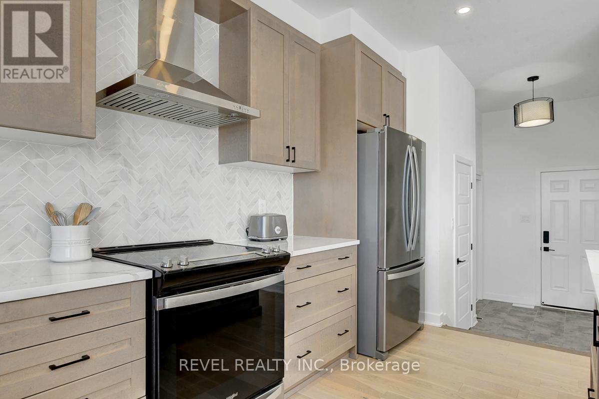 1022 Showman Street, Ottawa, Ontario  K0A 2Z0 - Photo 24 - X12513398