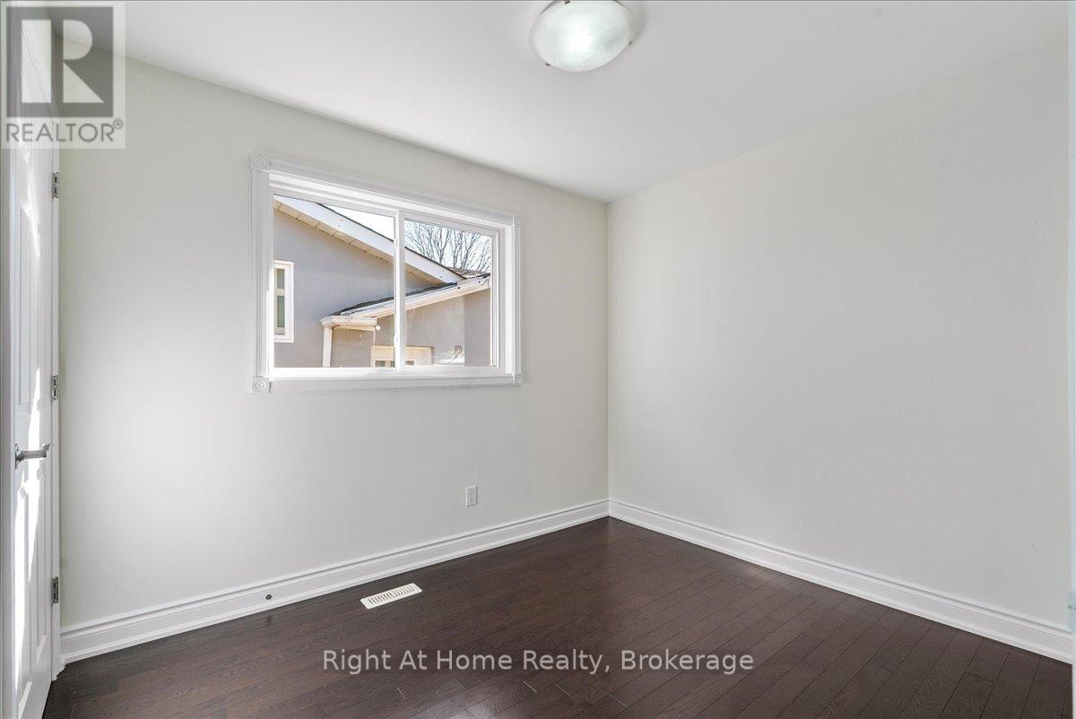 2584 Kinnerton Crescent, Mississauga, Ontario  L5K 2B2 - Photo 17 - W12701882