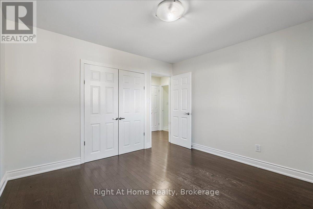 2584 Kinnerton Crescent, Mississauga, Ontario  L5K 2B2 - Photo 20 - W12701882