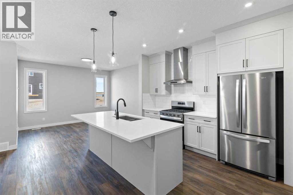 65 Amblefield Heights Nw, Calgary, Alberta  T3P 2K1 - Photo 12 - A2269561