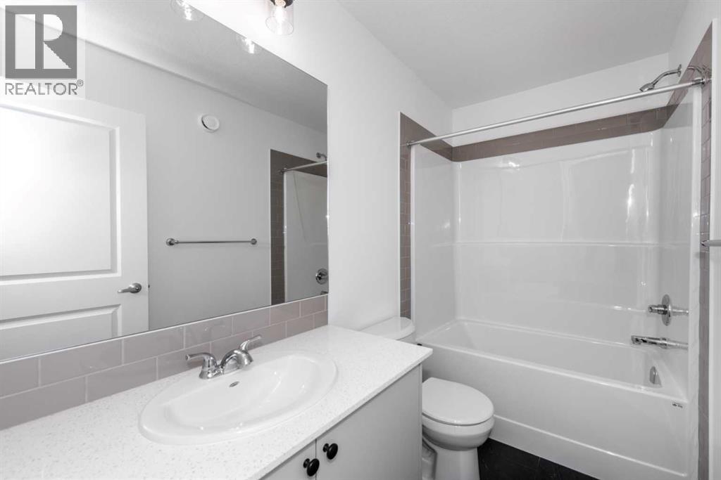 137 Clearwater Terrace, Chestermere, Alberta  T1X 3A7 - Photo 34 - A2271578