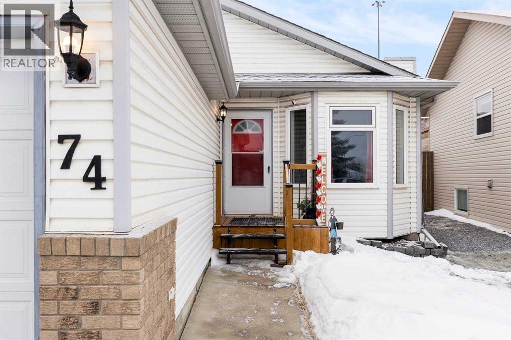 74 Sprucegrove Way Se, Airdrie, Alberta  T4B 2E1 - Photo 23 - A2276250