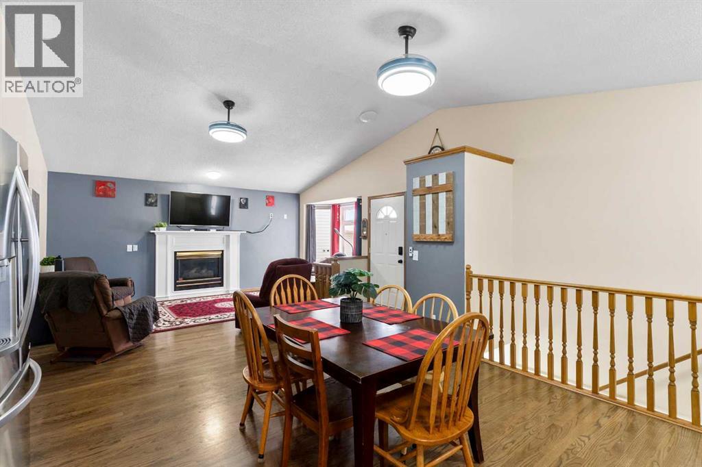 74 Sprucegrove Way Se, Airdrie, Alberta  T4B 2E1 - Photo 5 - A2276250