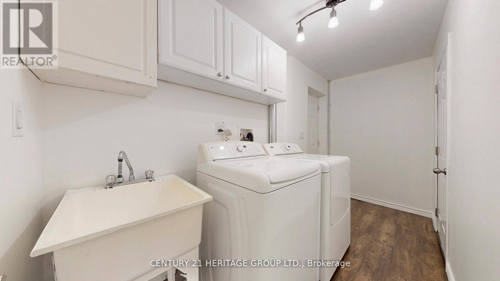 194 Sewell Drive, Oakville, Ontario  L6H 1E4 - Photo 15 - W12701862