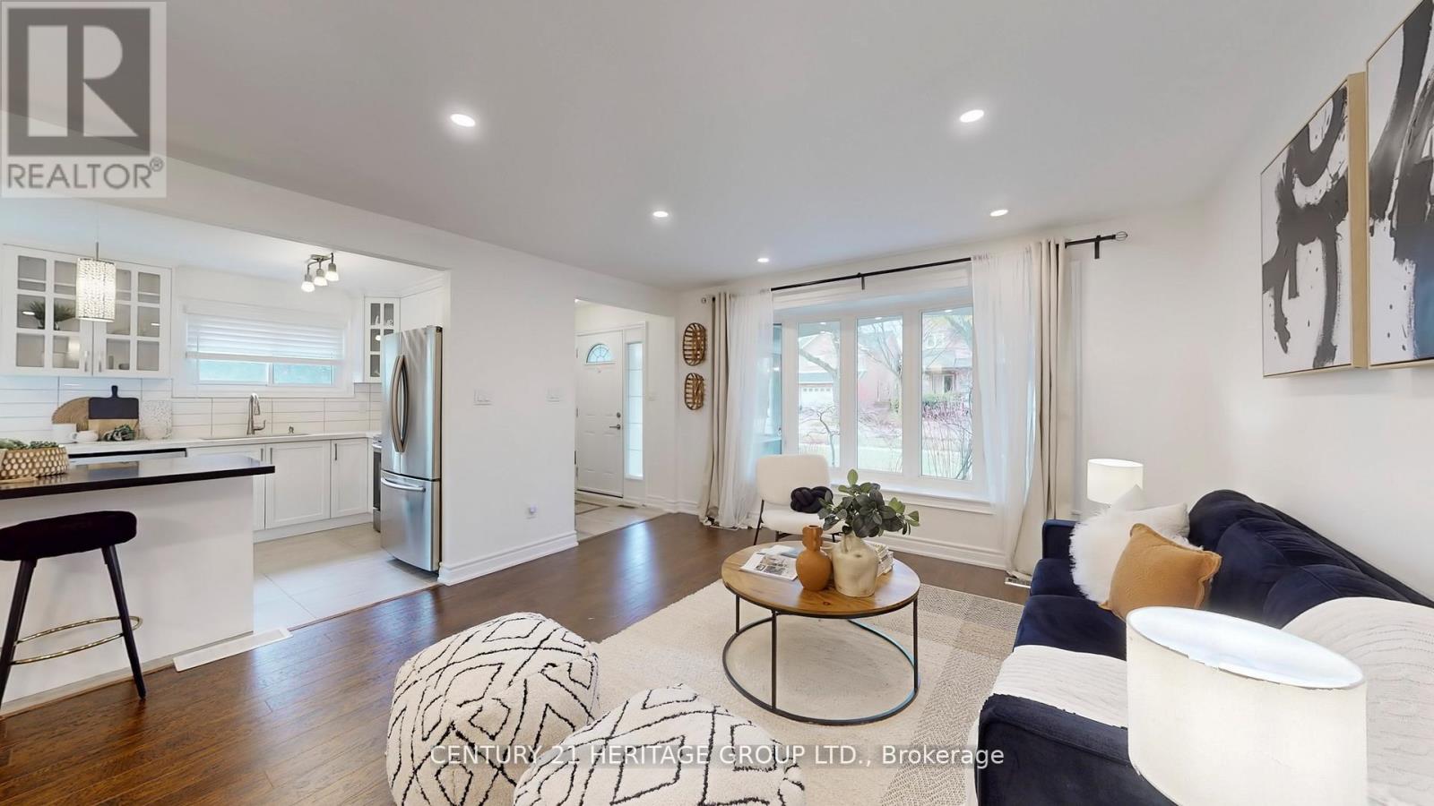 194 Sewell Drive, Oakville, Ontario  L6H 1E4 - Photo 7 - W12701862