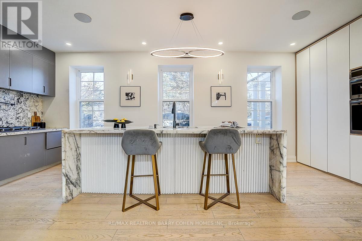 324 Old Yonge Street, Toronto, Ontario  M2P 1R4 - Photo 12 - C12701890