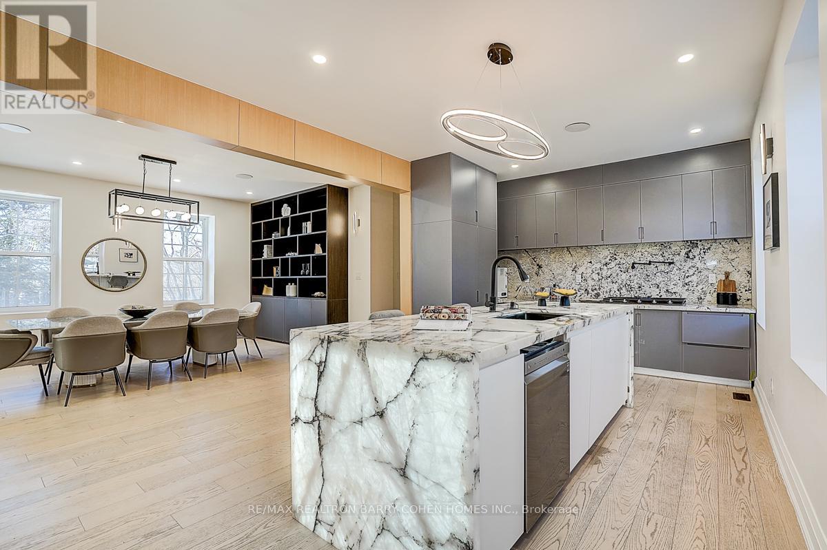 324 Old Yonge Street, Toronto, Ontario  M2P 1R4 - Photo 16 - C12701890