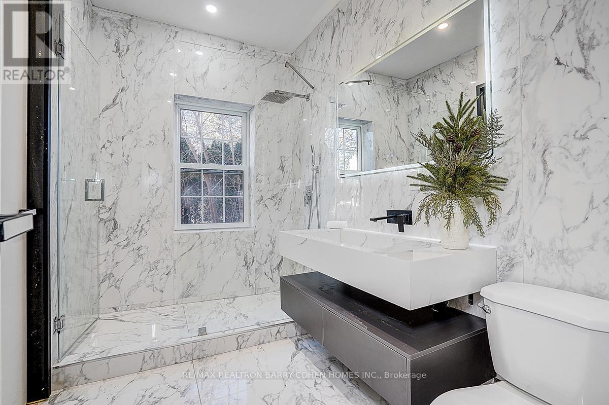 324 Old Yonge Street, Toronto, Ontario  M2P 1R4 - Photo 20 - C12701890