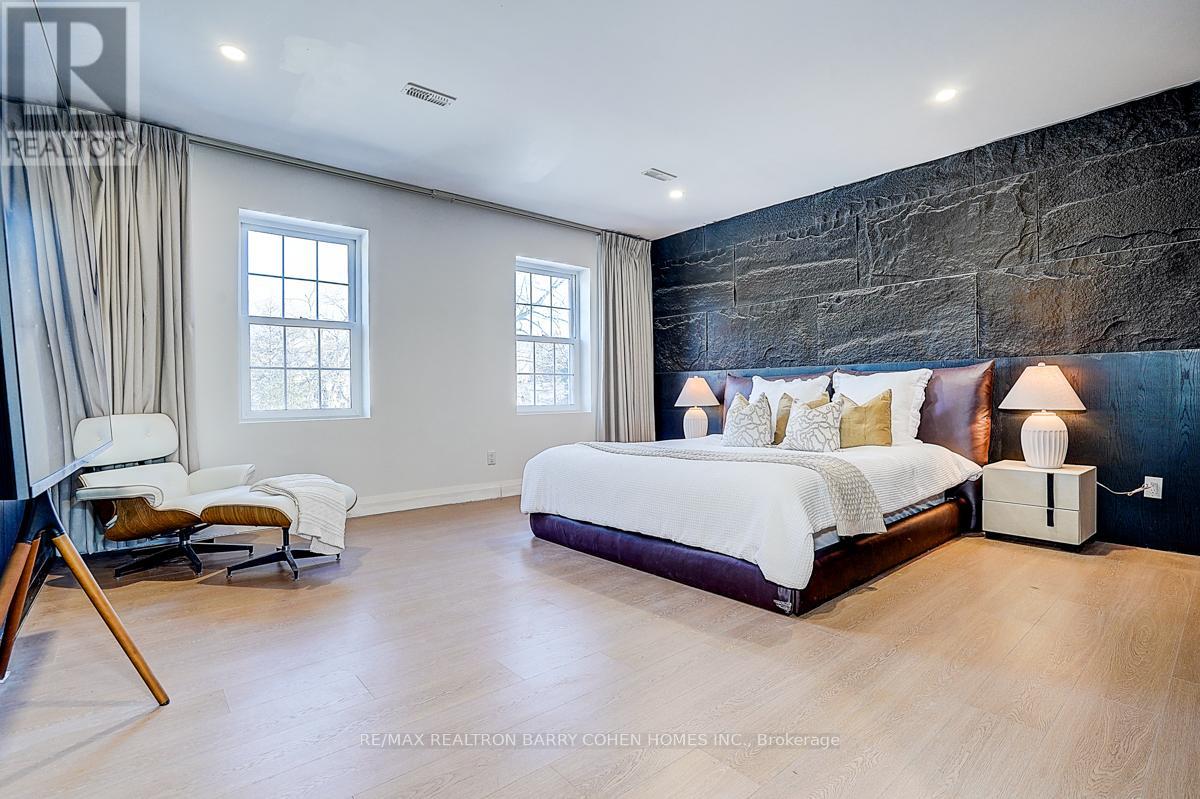 324 Old Yonge Street, Toronto, Ontario  M2P 1R4 - Photo 27 - C12701890