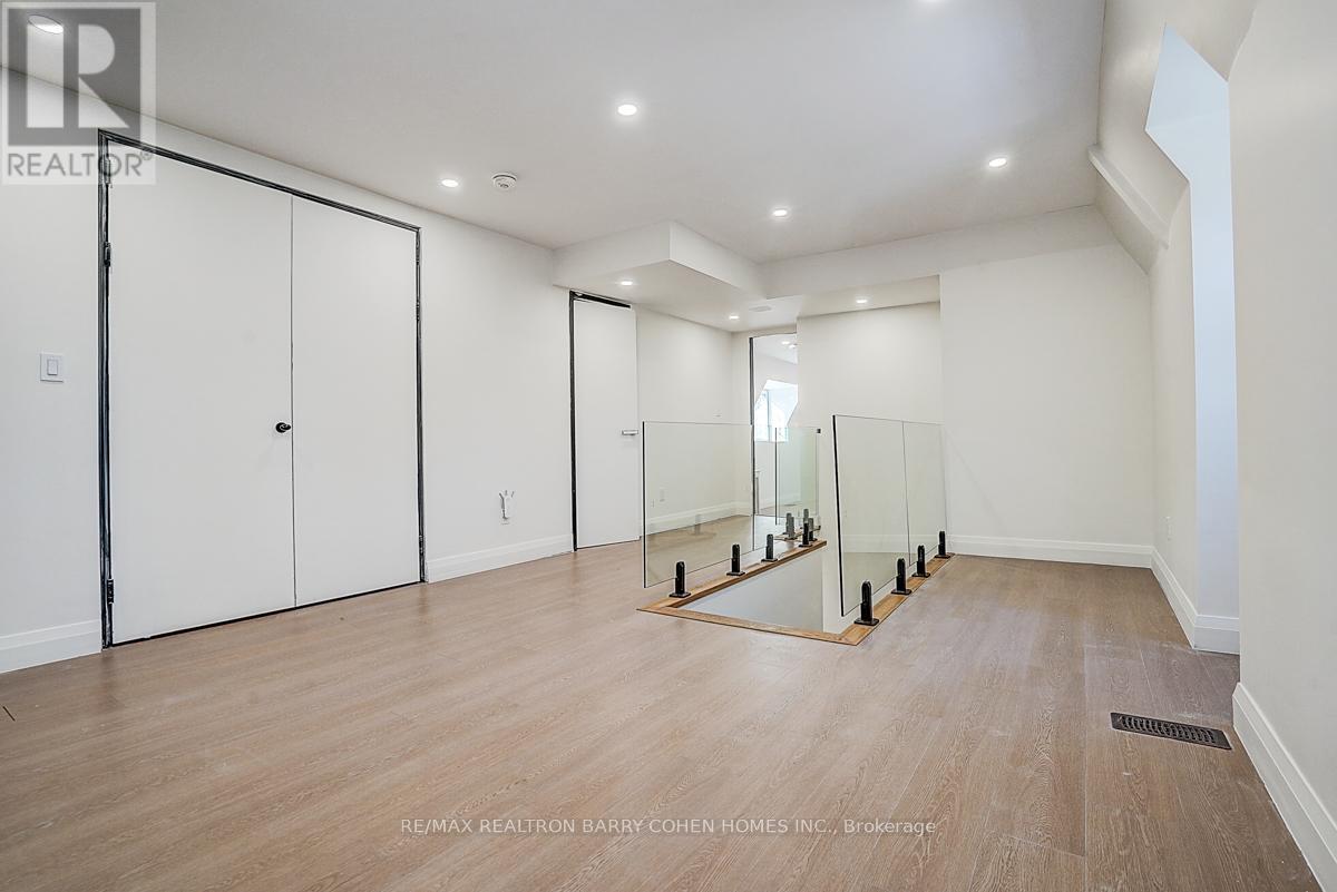 324 Old Yonge Street, Toronto, Ontario  M2P 1R4 - Photo 38 - C12701890