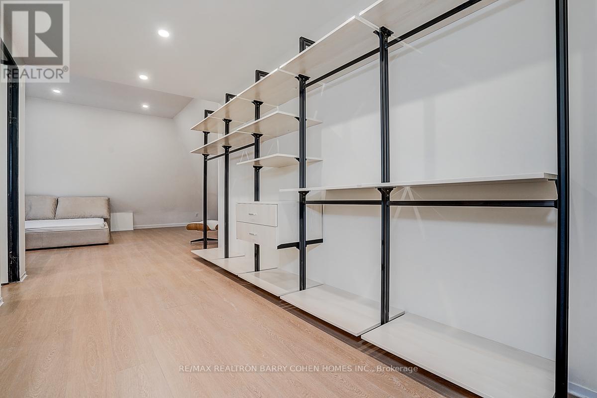 324 Old Yonge Street, Toronto, Ontario  M2P 1R4 - Photo 39 - C12701890