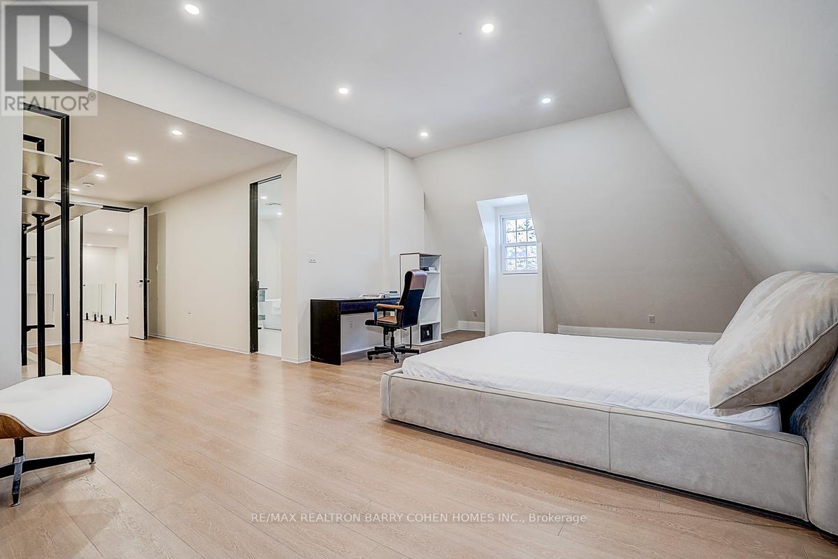 324 Old Yonge Street, Toronto, Ontario  M2P 1R4 - Photo 40 - C12701890