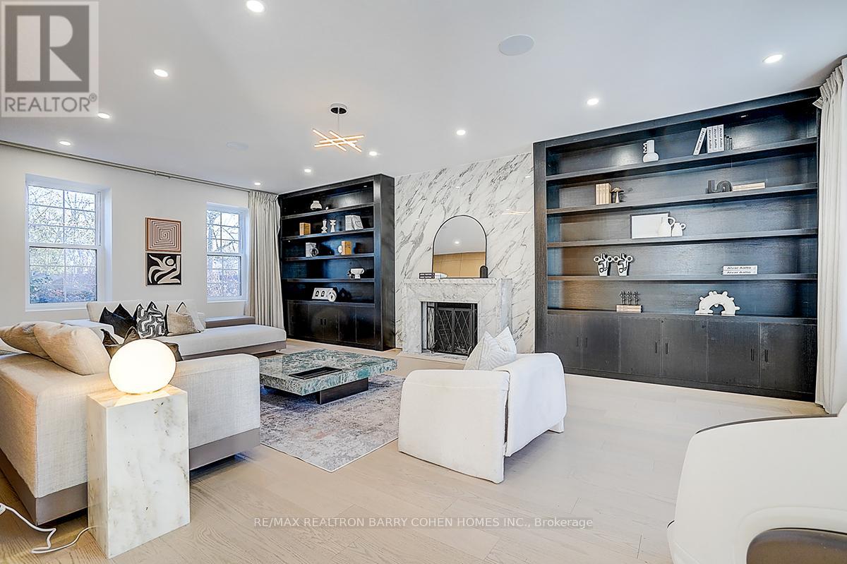 324 Old Yonge Street, Toronto, Ontario  M2P 1R4 - Photo 5 - C12701890