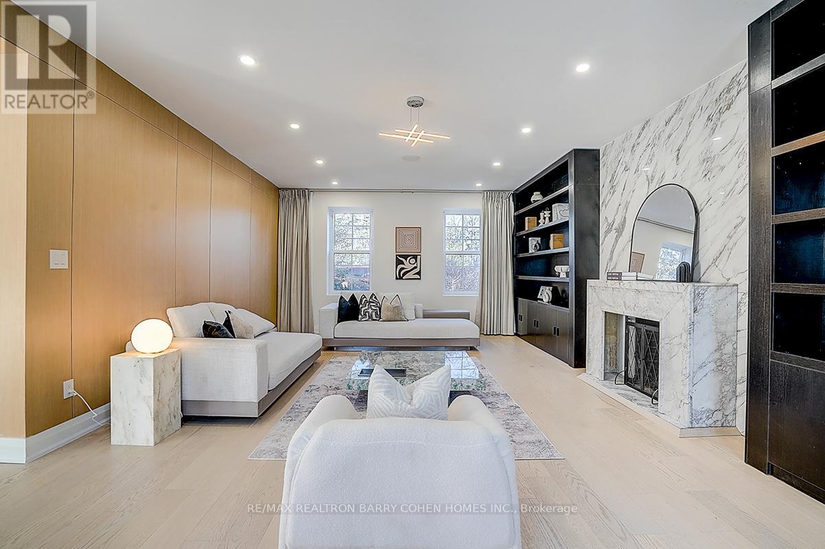 324 Old Yonge Street, Toronto, Ontario  M2P 1R4 - Photo 6 - C12701890