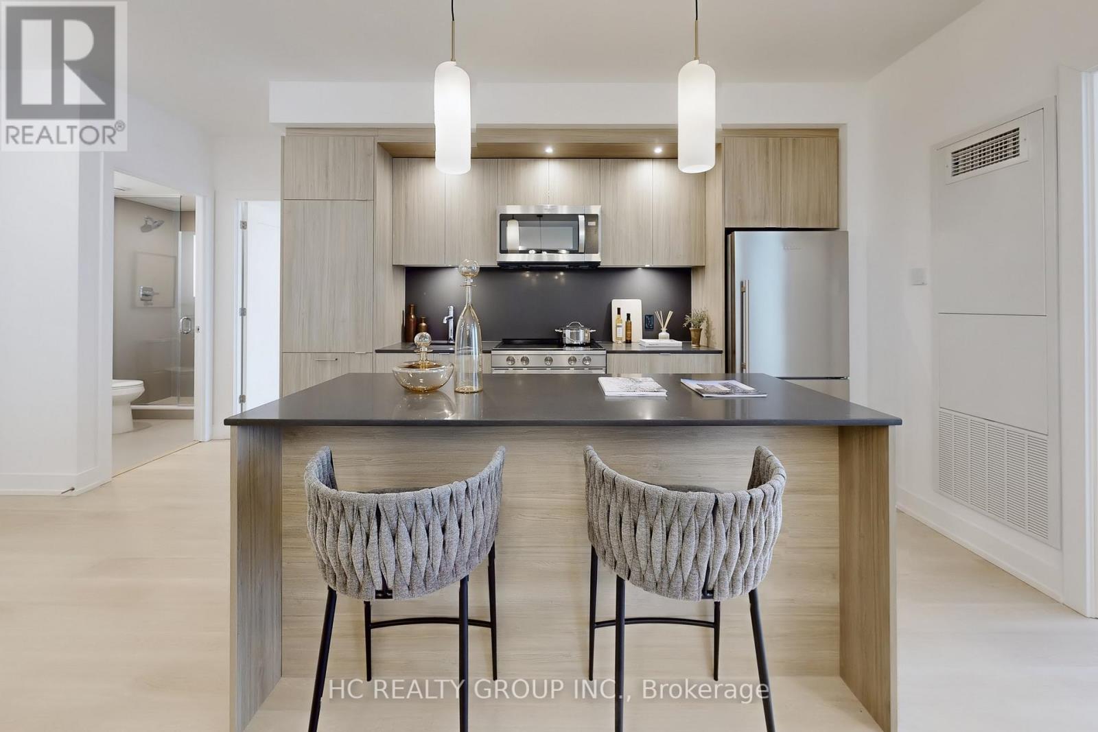 222 - 30 Inn On The Park Drive, Toronto, Ontario  M3C 0P7 - Photo 14 - C12701894